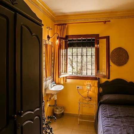 Guest house Macarena *