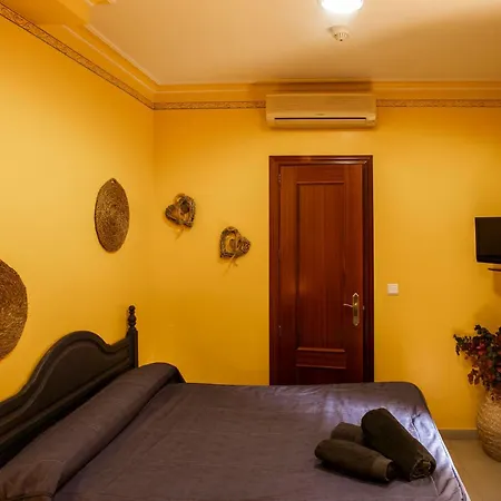 Guest house Macarena *