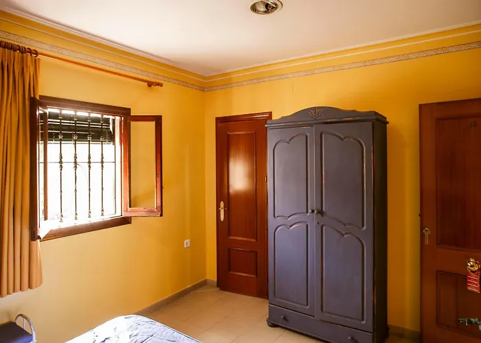 Macarena Penzion Sevilla